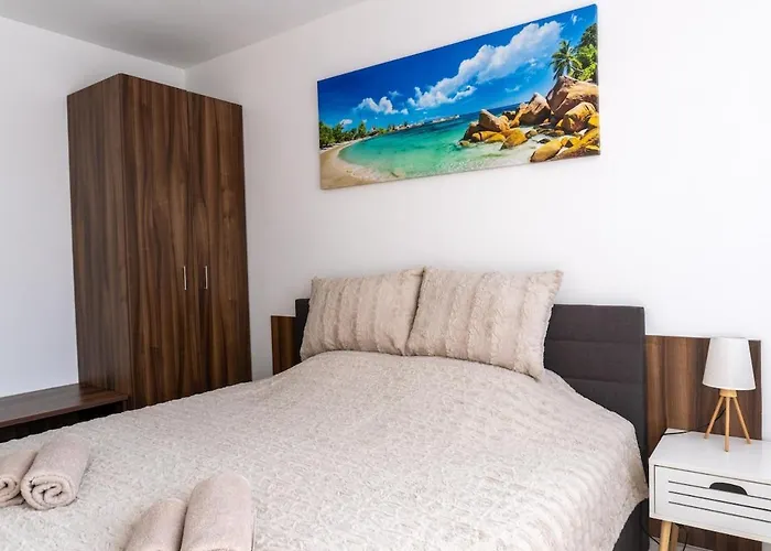 Apartament Soleil Bleu Beachfront Getaway