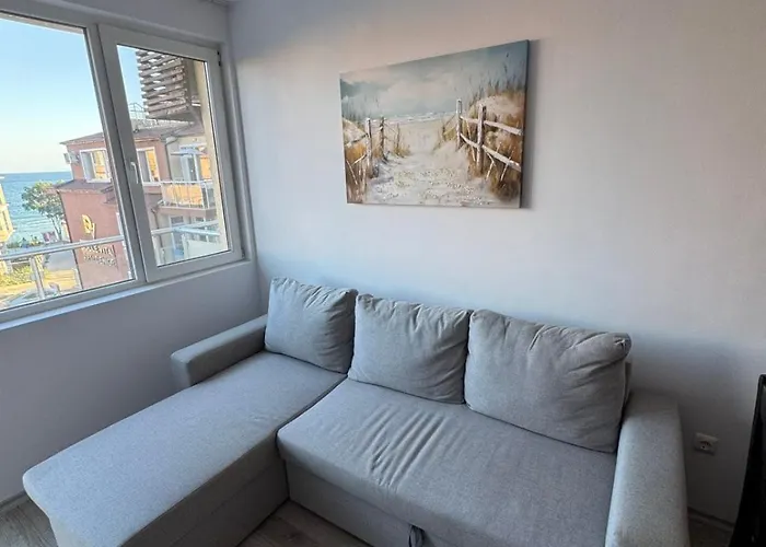 Soleil Bleu Beachfront Getaway Apartament