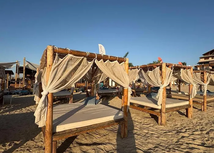 Soleil Bleu Beachfront Getaway Nesebyr