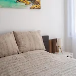 Apartment Soleil Bleu Beachfront Getaway *