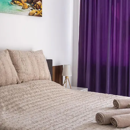 Soleil Bleu Beachfront Getaway - Beachfront With Sea View - Airport Meet & Greet - Free Parking - Nesebar