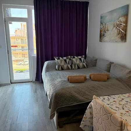 Soleil Bleu Beachfront Getaway - Beachfront With Sea View - Airport Meet & Greet - Free Parking - Apartment Nesebar
